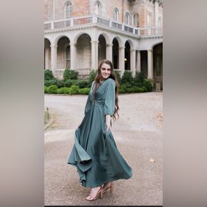 Dainty Jewells Size Small Sage Green Dress